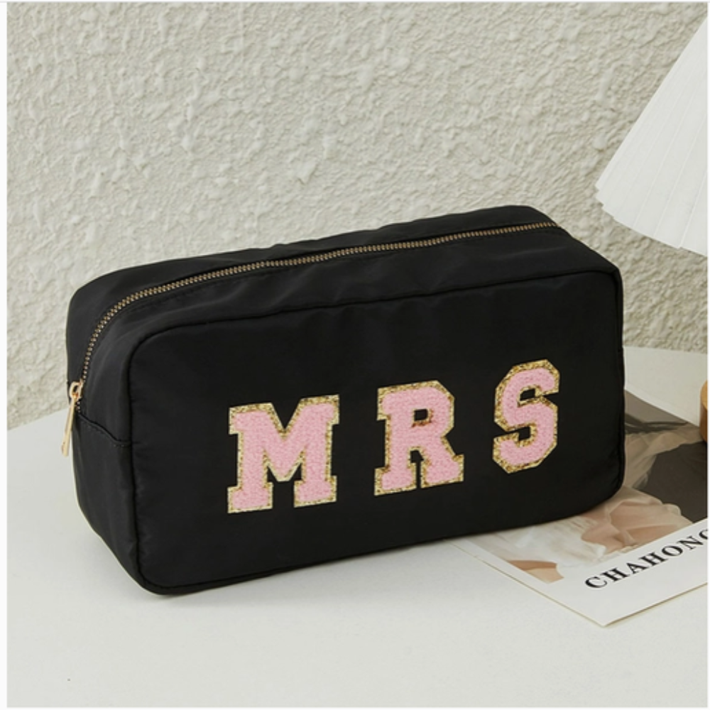 Mrs. Travel Pouch